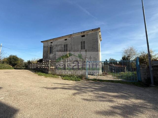 Villetta indipendente in vendita di 200 m² in Contrada Foreste, 18