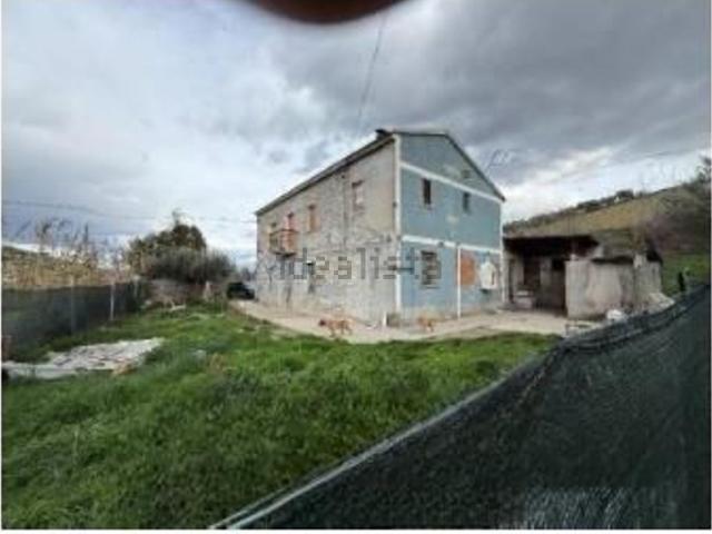 Villetta indipendente in vendita di 200 m² in Contrada Guarenna Nuova, 88