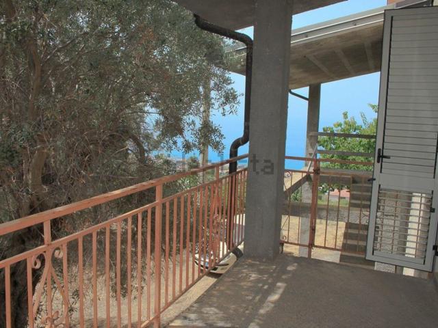 Villetta indipendente in vendita di 200 m² in Contrada Palazza