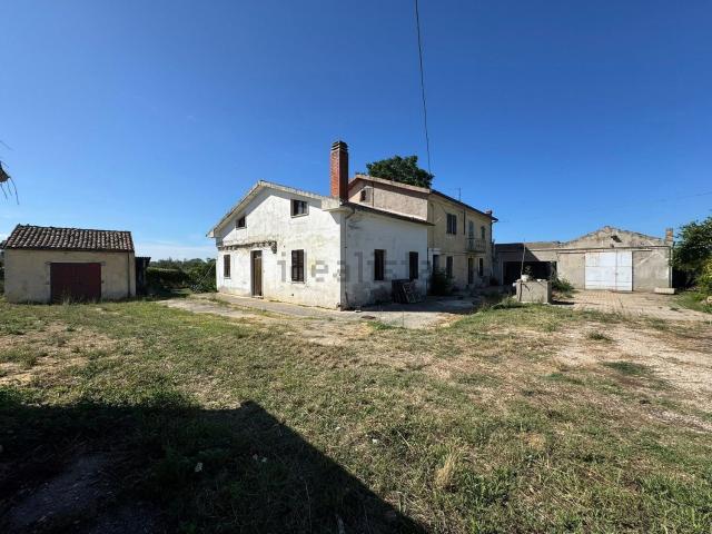 Villetta indipendente in vendita di 200 m² in Contrada Piana Sabelli
