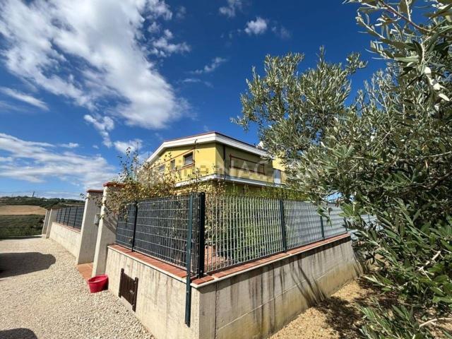 Villetta indipendente in vendita di 200 m² in Contrada Polercia