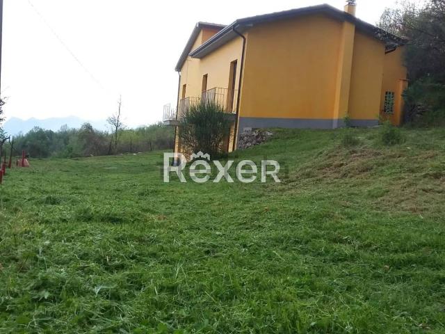 Villetta indipendente in vendita di 200 m² in Contrada roccazzo
