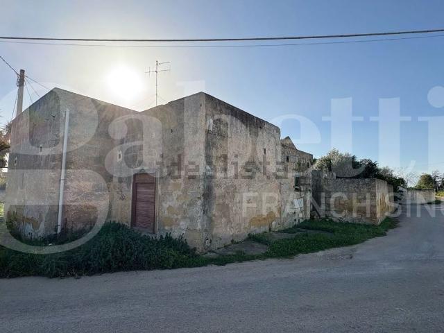 Villetta indipendente in vendita di 200 m² in Contrada Sant Anna