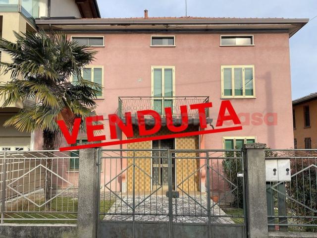 Villetta indipendente in vendita di 200 m² in Corso Italia