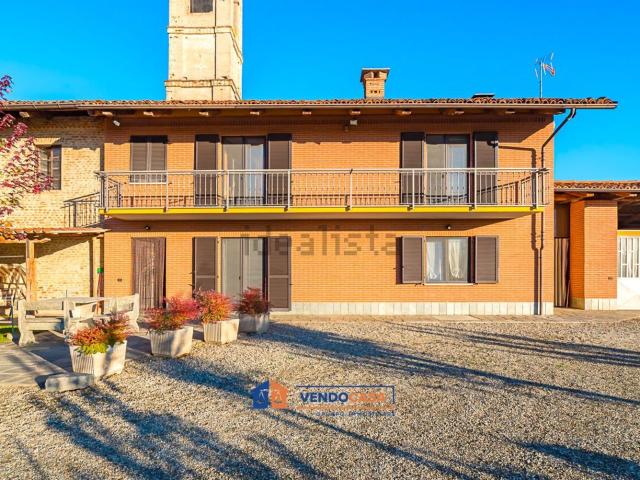 Villetta indipendente in vendita di 200 m² in Frazione Bussi, 6