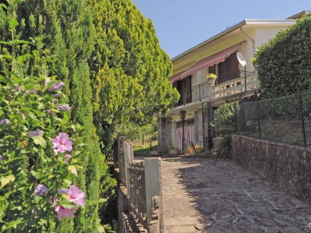 Villetta indipendente in vendita di 200 m² in Frazione Codiponte, 203