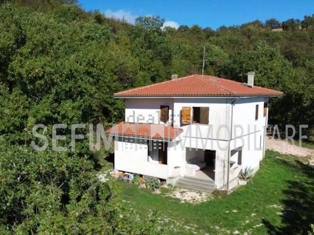 Villetta indipendente in vendita di 200 m² in Frazione GOREGGE