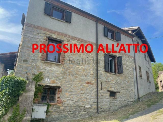 Villetta indipendente in vendita di 200 m² in Frazione pradella