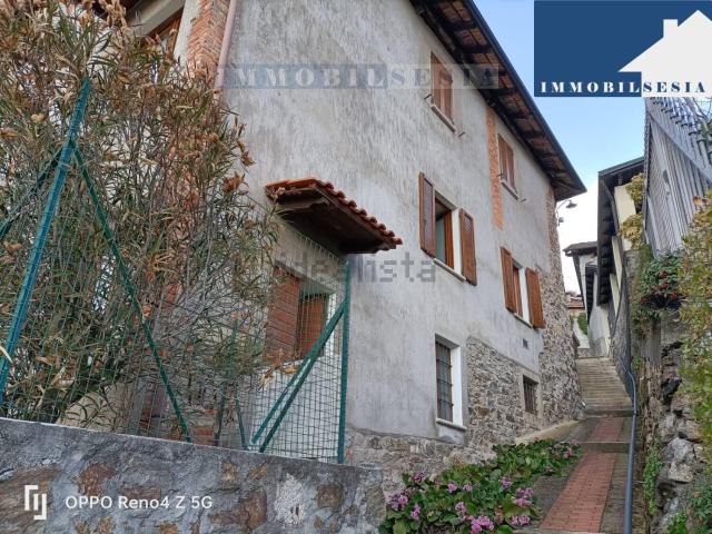 Villetta indipendente in vendita di 200 m² in Località Zuccaro, 97