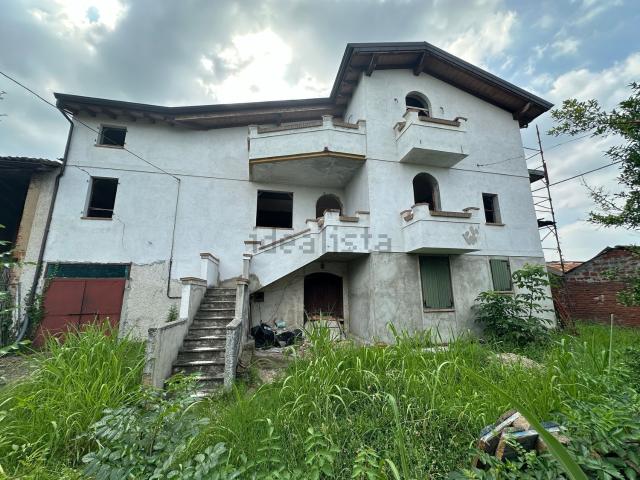 Villetta indipendente in vendita di 200 m² in Località Fornello, 2