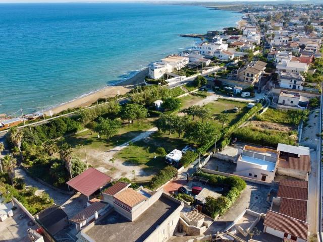 Villetta indipendente in vendita di 200 m² in Lungomare Ionio, 35