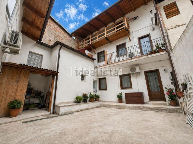 Villetta indipendente in vendita di 200 m² in Piazza Vittorio Veneto