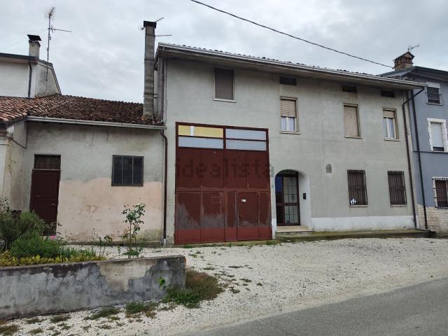 Villetta indipendente in vendita di 200 m² in Strada Chiavica, 10