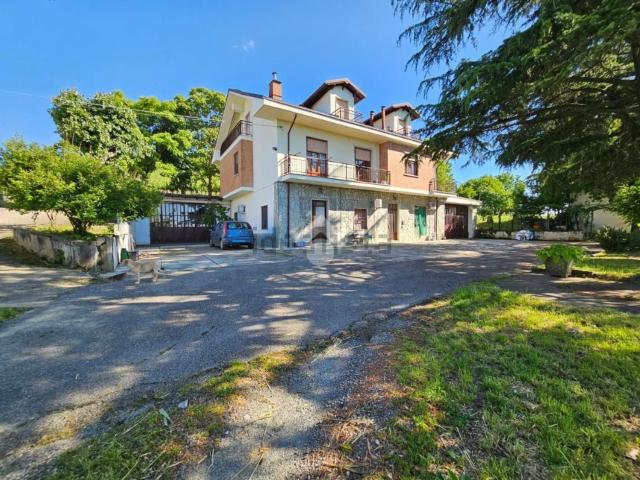 Villetta indipendente in vendita di 235 m² in Strada Alessandria, 74