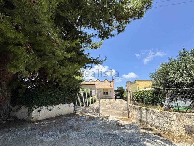 Villetta indipendente in vendita di 200 m² in Strada Giuseppe Bonafede, 18