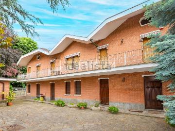Villetta indipendente in vendita di 200 m² in Strada Giardino Scarafiotti