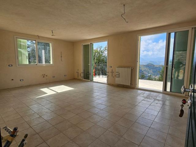 Villetta indipendente in vendita di 200 m² in Strada Maciurina