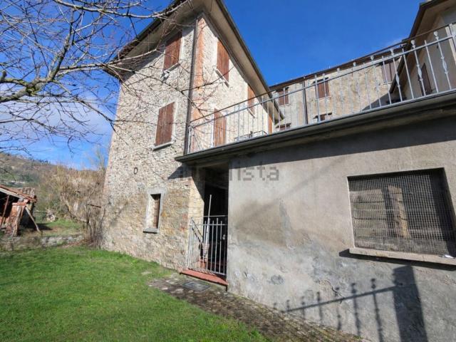 Villetta indipendente in vendita di 200 m² in Strada Sanzola, 138