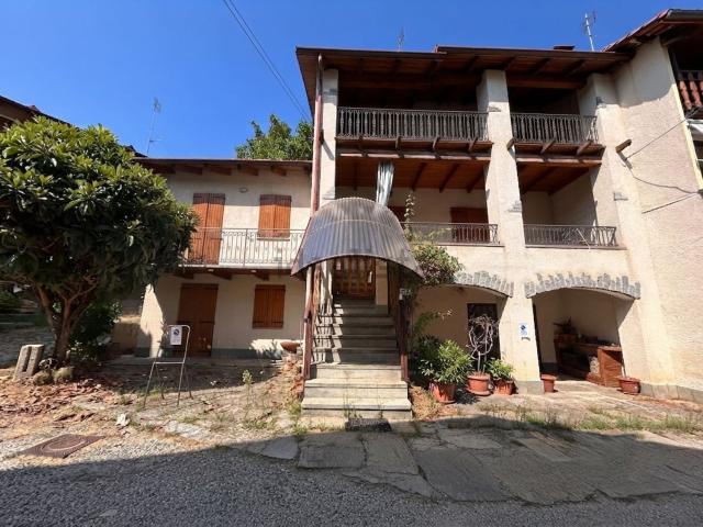Villetta indipendente in vendita di 200 m² in Strada Picchi