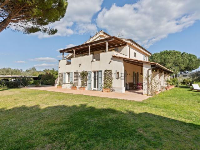 Villetta indipendente in vendita di 200 m² in Strada Provinciale Capalbio