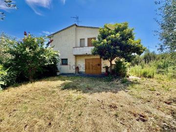 Villetta indipendente in vendita di 200 m² in Strada Provinciale Maremmana Livornese