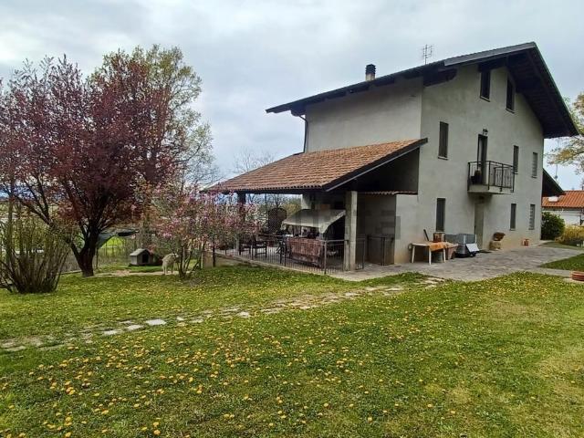 Villetta indipendente in vendita di 200 m² in Strada Vecchia Torino