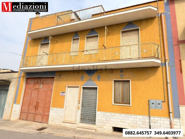 Villetta indipendente in vendita di 201 m² in Via Caduti sul Lavoro, 5