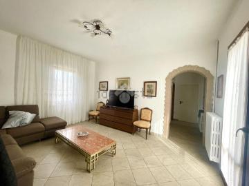 Villetta indipendente in vendita di 201 m² in Via Belvedere Fogliense, 1