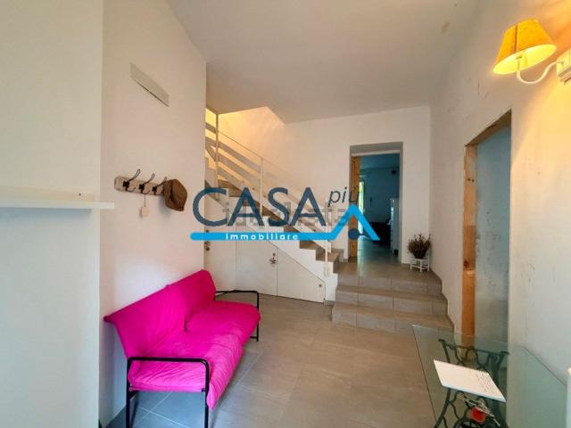 Villetta indipendente in vendita di 201 m² in Via Padre Antonio Sabino