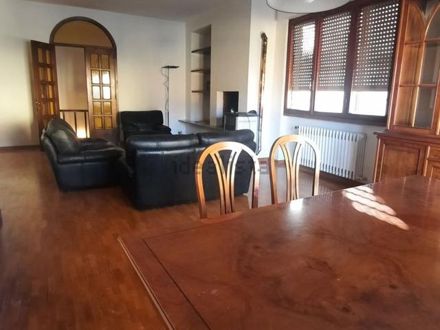 Villetta indipendente in vendita di 201 m² in Via Veneto