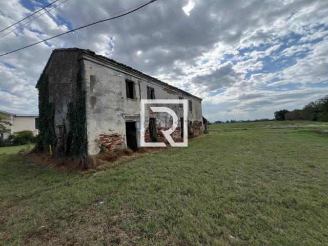 Villetta indipendente in vendita di 202 m² in Via Aguta, 68