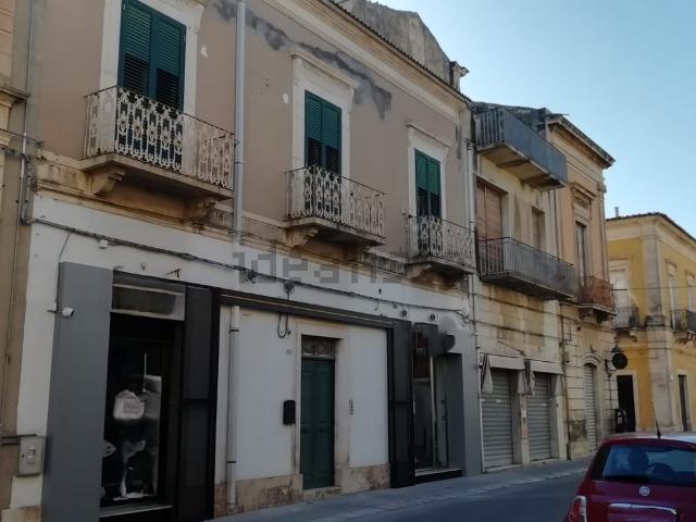 Villetta indipendente in vendita di 202 m² in Via N. Bixio, 169