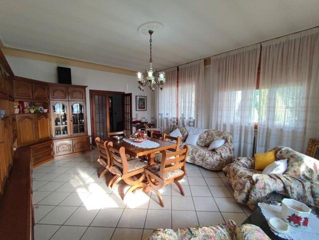 Villetta indipendente in vendita di 202 m² in Via per Zerbinate, 45
