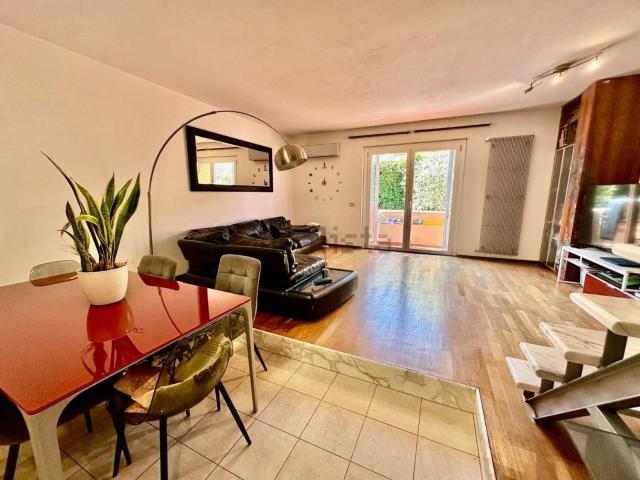 Villetta indipendente in vendita di 203 m²