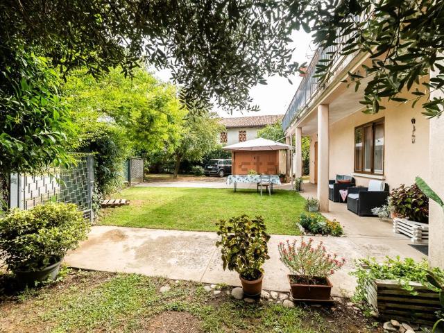 Villetta indipendente in vendita di 203 m² in Via Silvio Giacometti