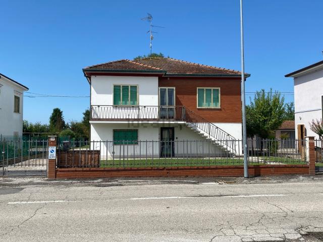Villetta indipendente in vendita di 203 m² in Via Ponte Assa, 124