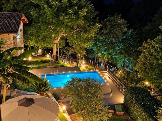 Villetta indipendente in vendita di 203 m² in Via Valvarrone, 24