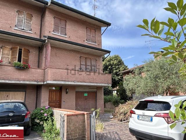 Villetta indipendente in vendita di 204 m² in Via Giovanni Briosi, 152