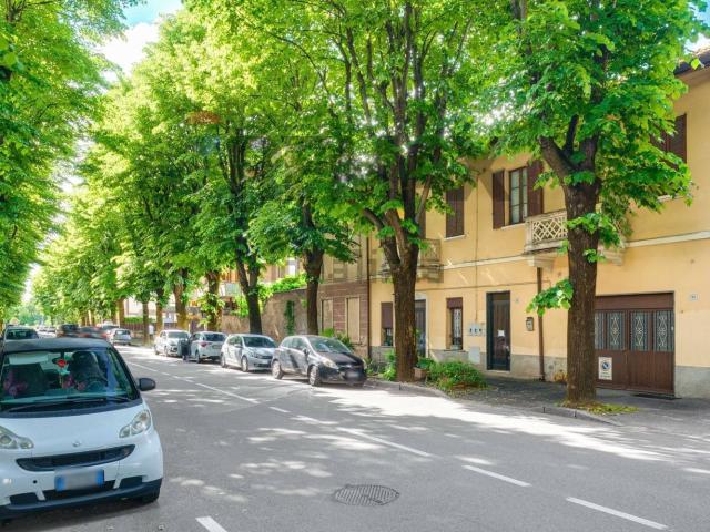 Villetta indipendente in vendita di 204 m² in Via Varese, 54