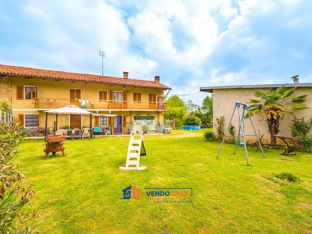 Villetta indipendente in vendita di 204 m² in Frazione San Giovanni, 113