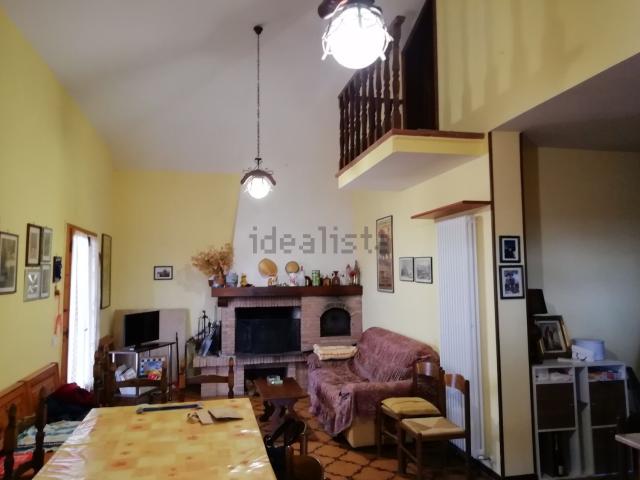 Villetta indipendente in vendita di 204 m² in Strada provinciale mammiaese