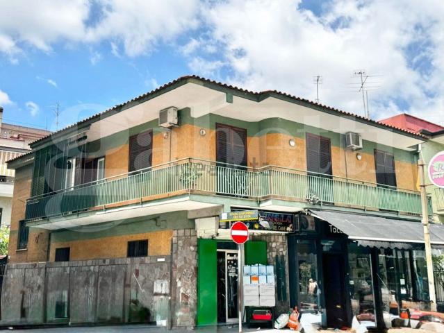 Villetta indipendente in vendita di 205 m² in Via Galileo Galilei, 31