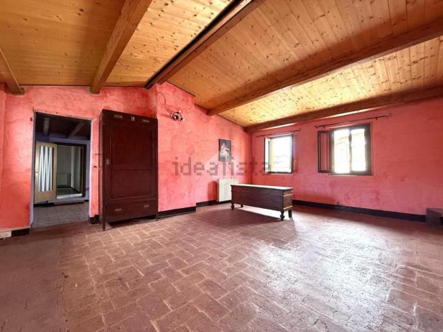 Villetta indipendente in vendita di 205 m² in Via Giuseppe Mazzini, 15