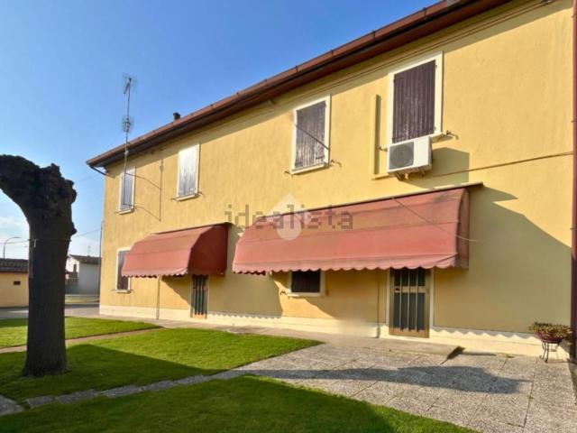 Villetta indipendente in vendita di 205 m² in Via Giovanni Amendola, 11