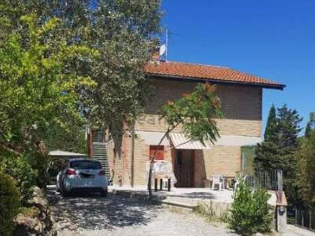 Villetta indipendente in vendita di 205 m² in Via E. Mannucci, 30