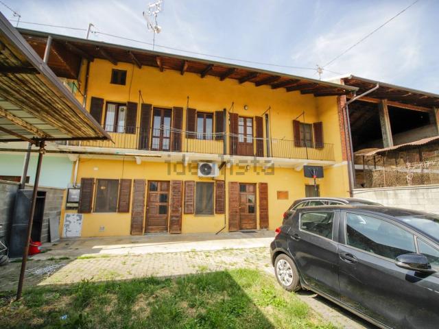 Villetta indipendente in vendita di 205 m² in Via Solferini