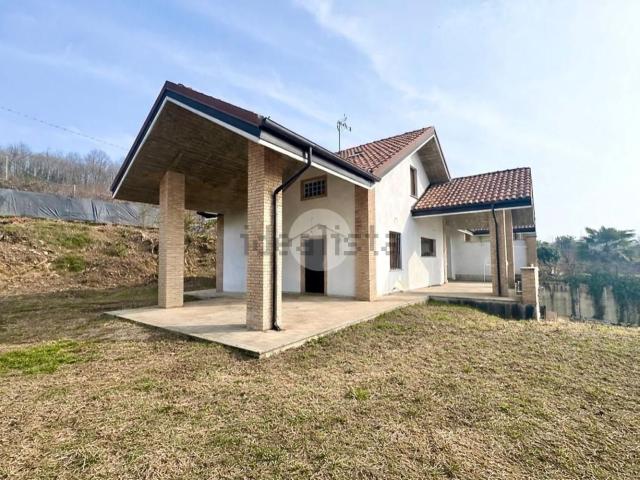 Villetta indipendente in vendita di 205 m² in Via Salvareggio, 2