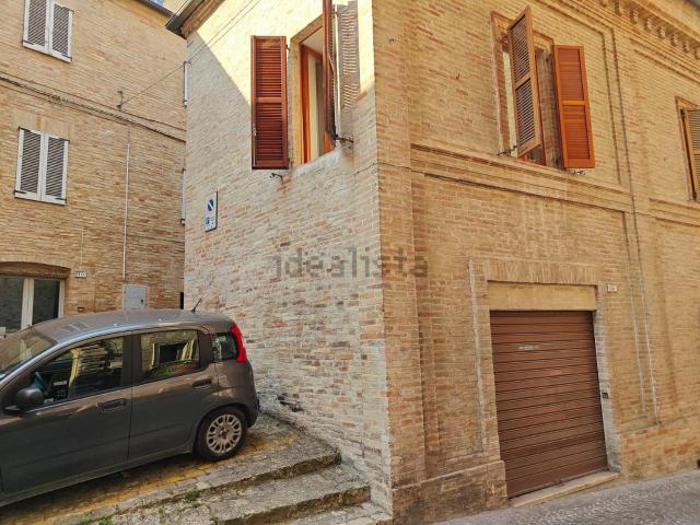 Villetta indipendente in vendita di 205 m² in Via Santa Maria della Porta, 66