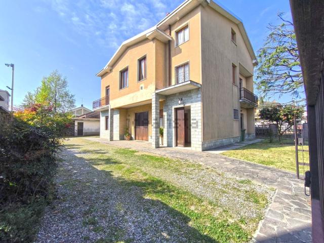 Villetta indipendente in vendita di 205 m² in Vicolo Thomas Alva Edison