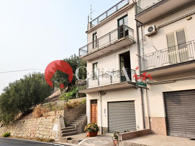 Villetta indipendente in vendita di 205 m² in Contrada Iannello, 29